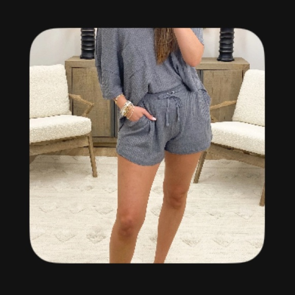Shop Talulah
XL Habitual Waffle Knit Set | Charcoal